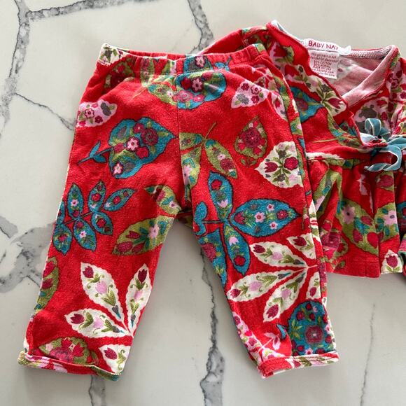 Baby Nay Red Floral 2-Piece Outfit - Made in USA 6 months - Picture 5 of 5